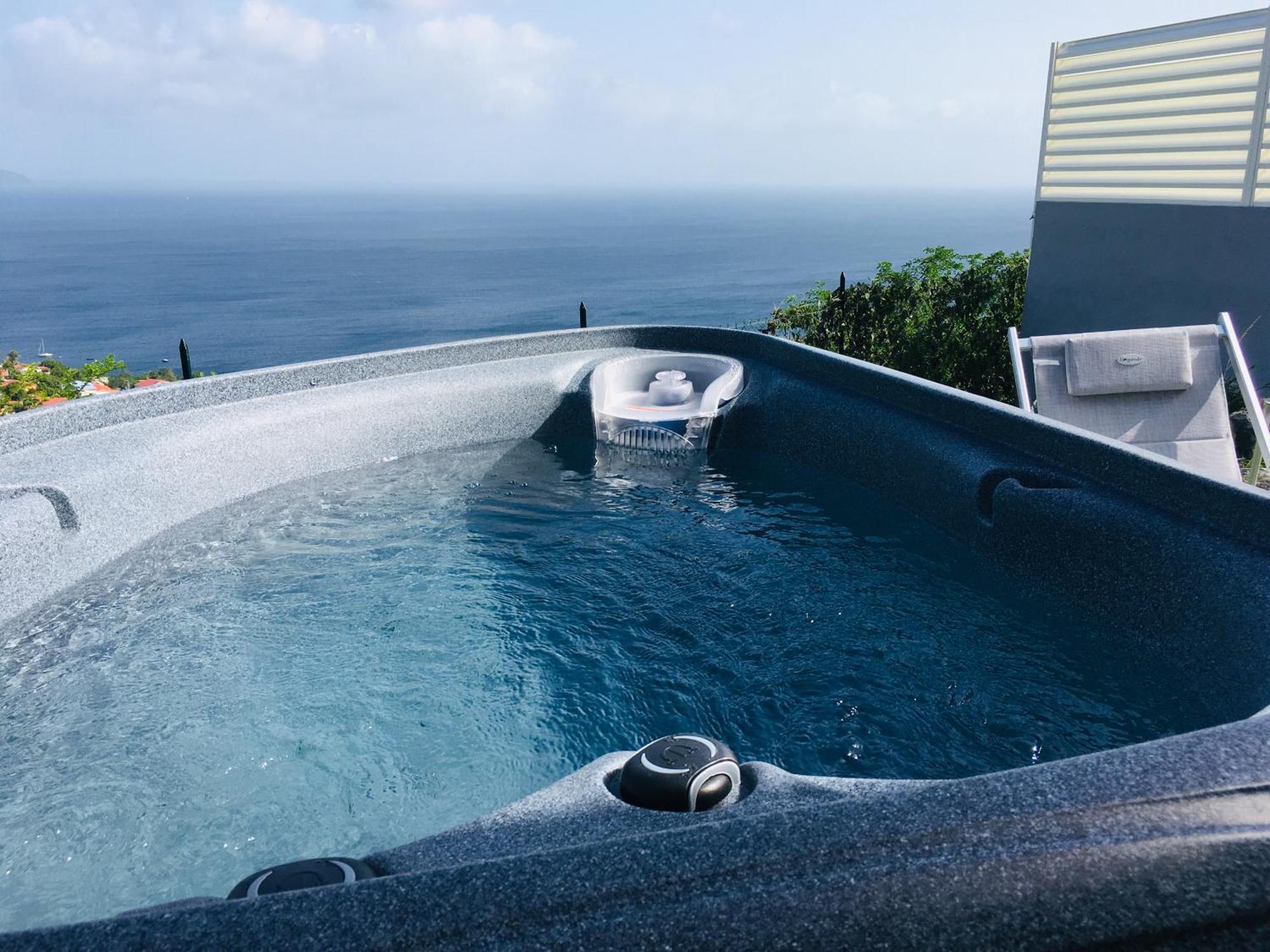 Bungalow Palbéa supérieur avec SPA et vue mer Schoelcher Exterior foto